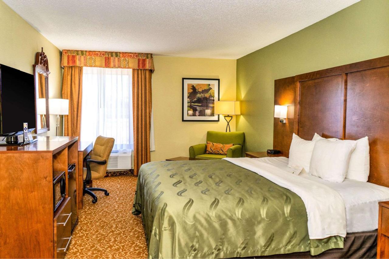 Quality Inn Whiteville North Экстерьер фото