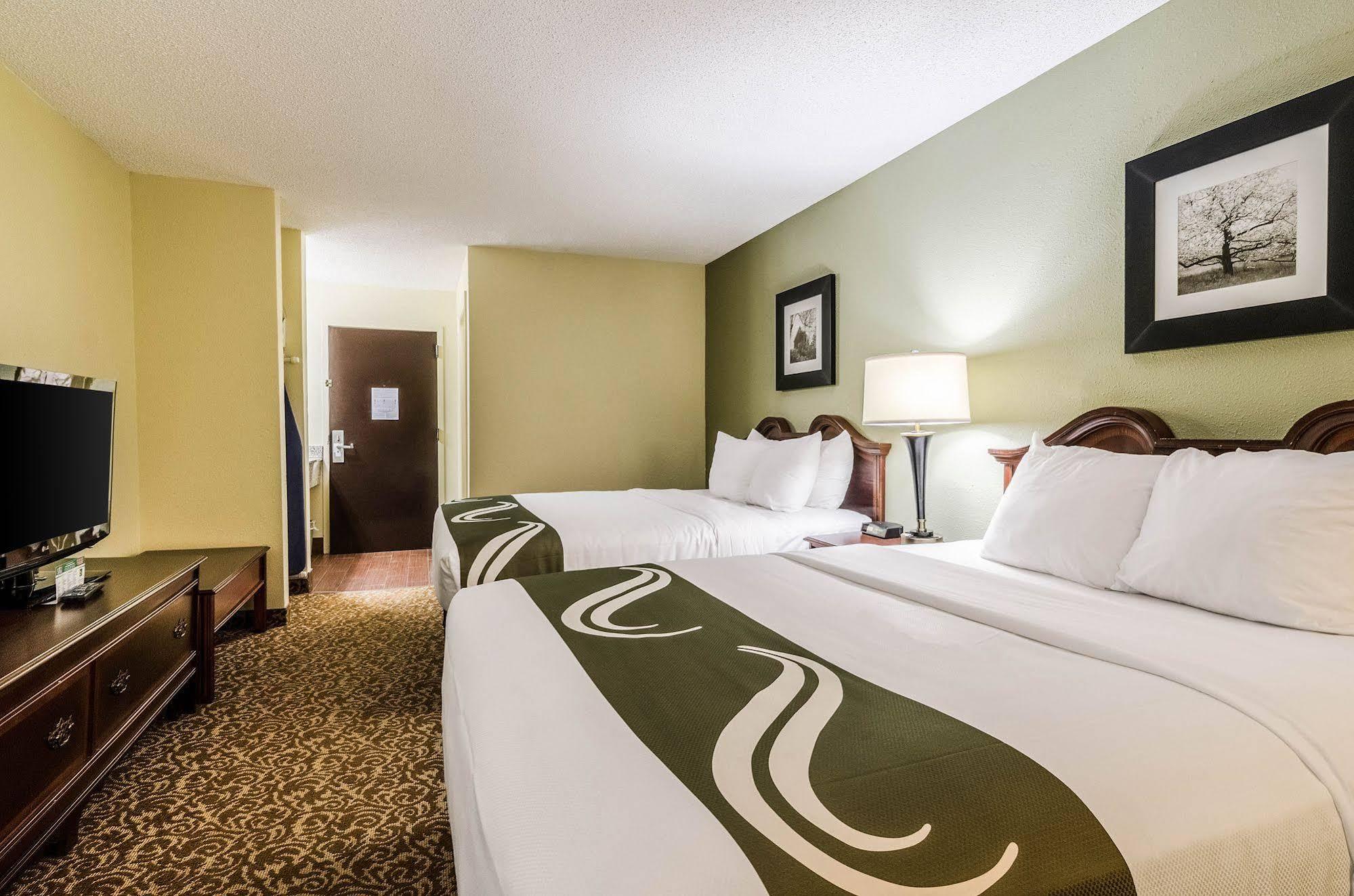 Quality Inn Whiteville North Экстерьер фото