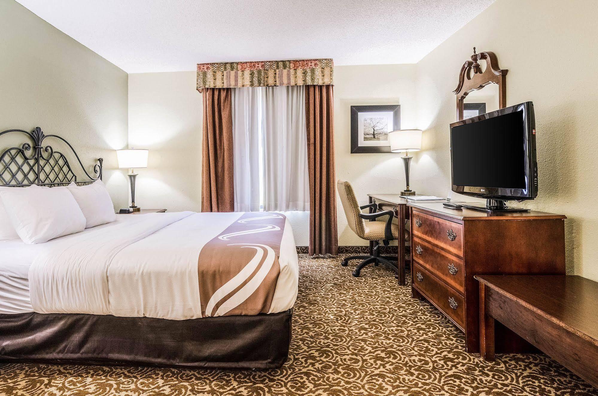 Quality Inn Whiteville North Экстерьер фото