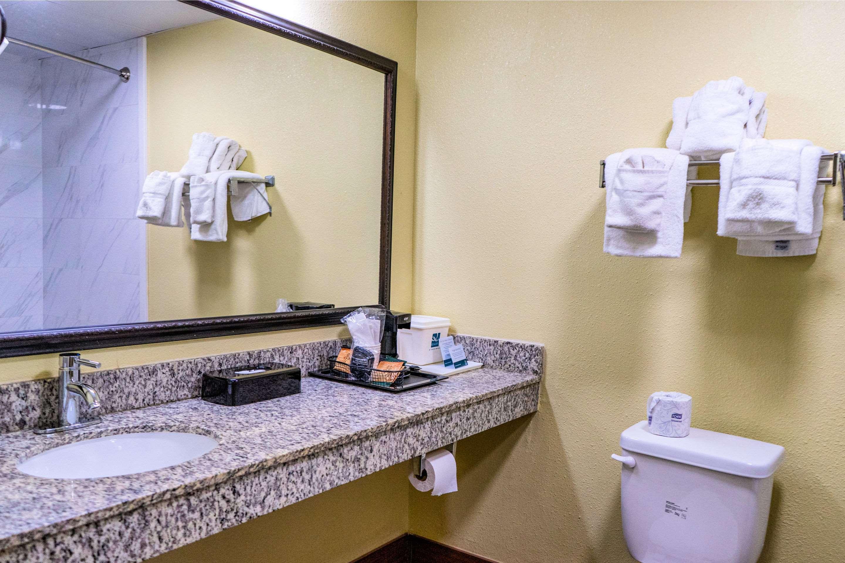 Quality Inn Whiteville North Экстерьер фото