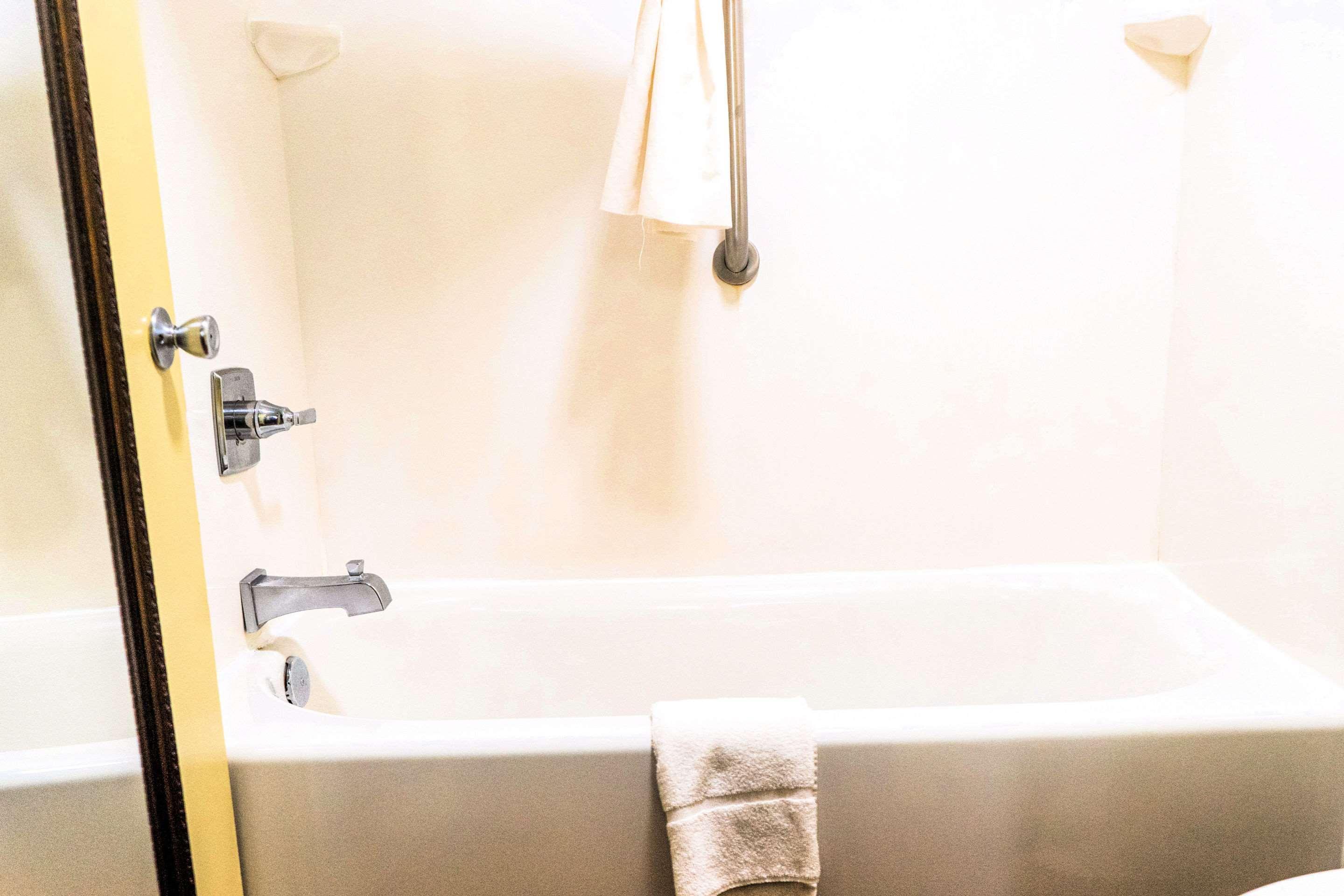 Quality Inn Whiteville North Экстерьер фото