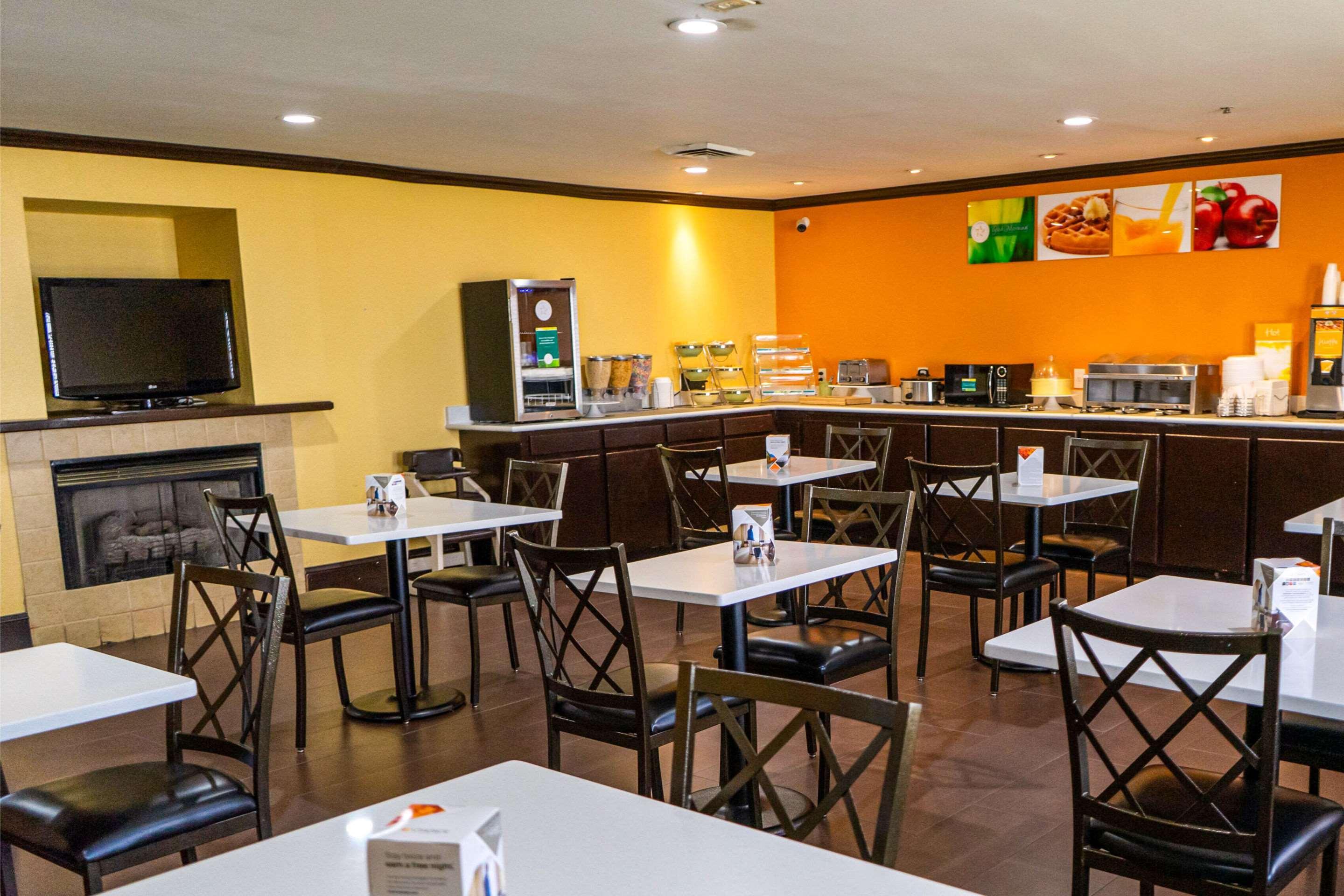 Quality Inn Whiteville North Экстерьер фото