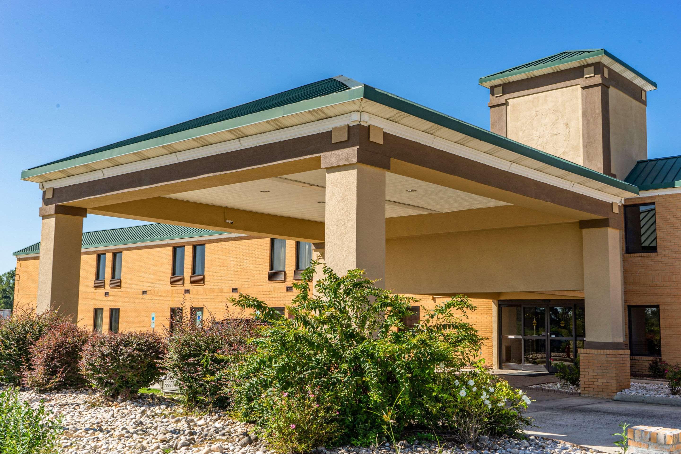 Quality Inn Whiteville North Экстерьер фото
